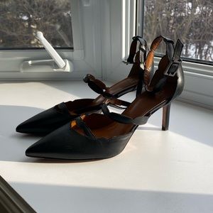 Aquatalia black strappy heels size 5.5